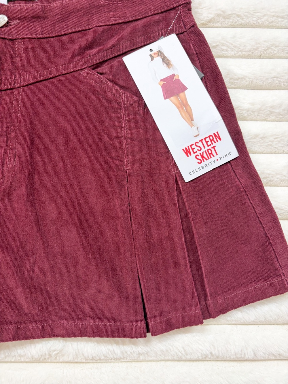 NWT Celebrity Pink Western Corduroy Mini Skirt Burgundy Size Large - Picture 2 of 4
